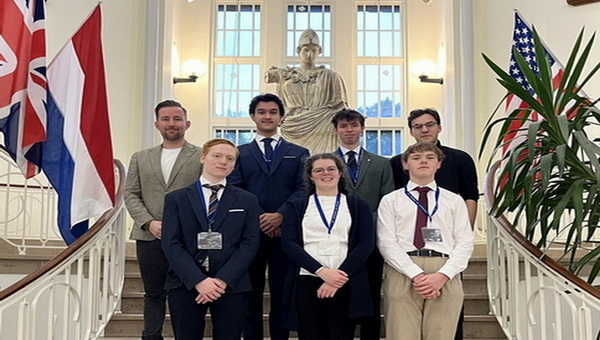 Diplomatie hautnah: Schüler aus Aßlar und Wetzlar glänzen bei internationaler UN-Konferenz