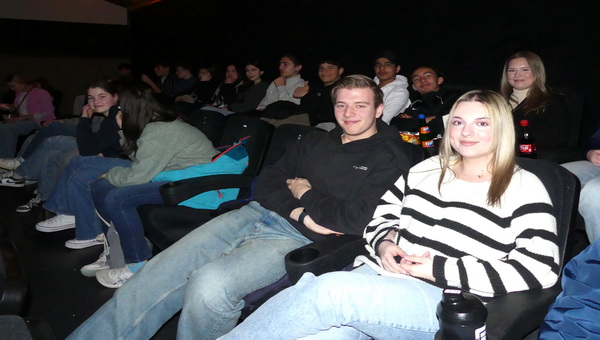 Über 100 Humboldt-Schüler sehen französischen Film im Original