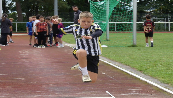 Gute Leistungen bei den Bundesjugendspielen